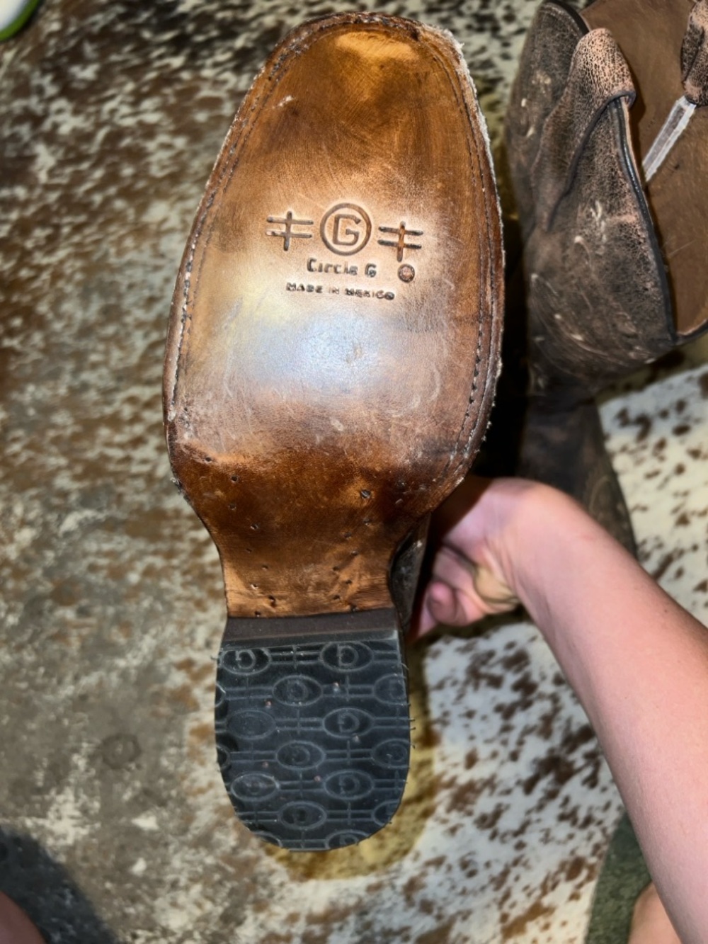 Circle G Distressed Brown Embroidered Western Heeled Boots - Picture 4 of 4